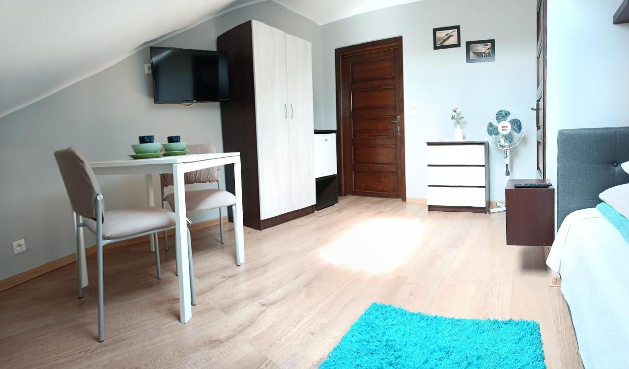 Jedrula Apartment Леба Екстериор снимка