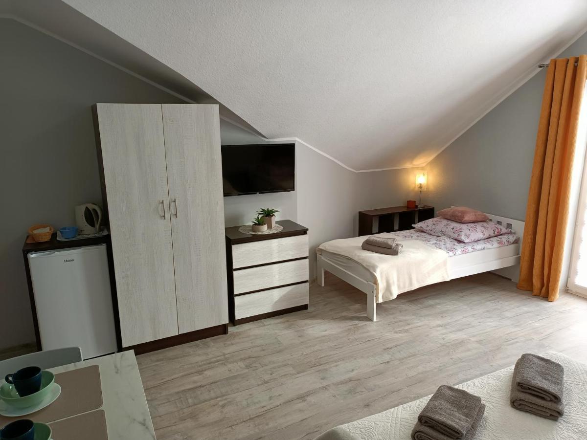 Jedrula Apartment Леба Екстериор снимка