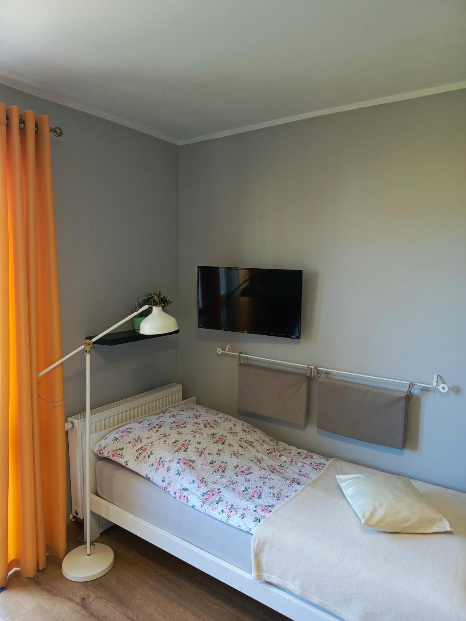 Jedrula Apartment Леба Екстериор снимка