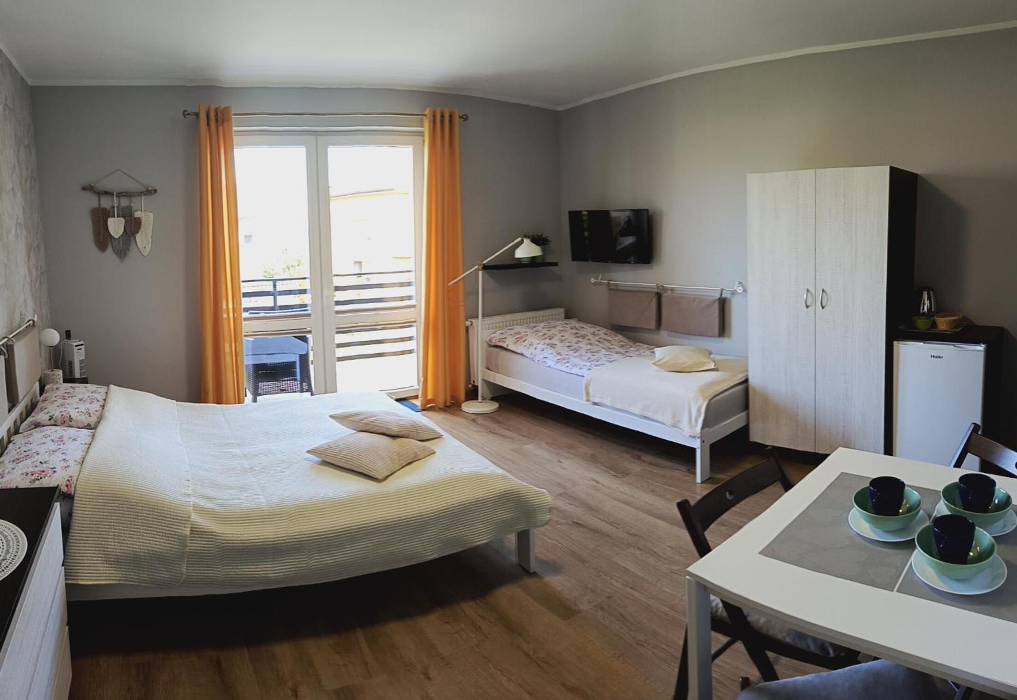 Jedrula Apartment Леба Екстериор снимка